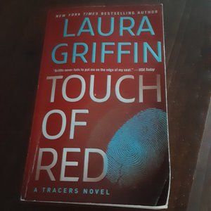 Touch of Red (12) (Tracers) Lauren Griffin